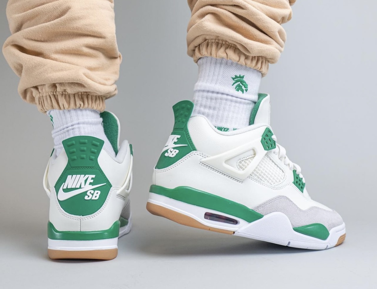 pine green nike air jordans